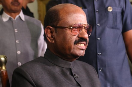 অগ্নিগর্ভ প্রতিবেশী দেশ নেপাল, পানিট্যাঙ্কে পৌঁছলেন রাজ্যপাল সিভি আনন্দ বোস