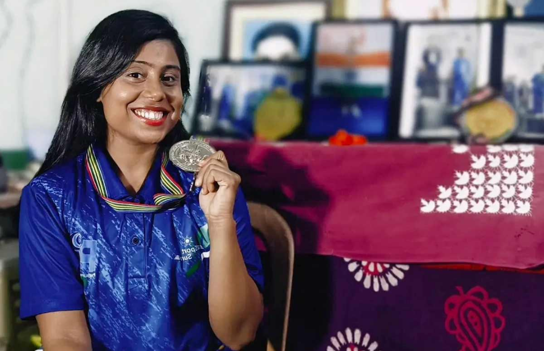 আন্তর্জাতিক মঞ্চে রুপো, তবু অনিশ্চিত বঙ্গকন্যা অনামিকার কমনওয়েলথ স্বপ্ন! অর্থের অভাবে চিন্তায় পরিবার