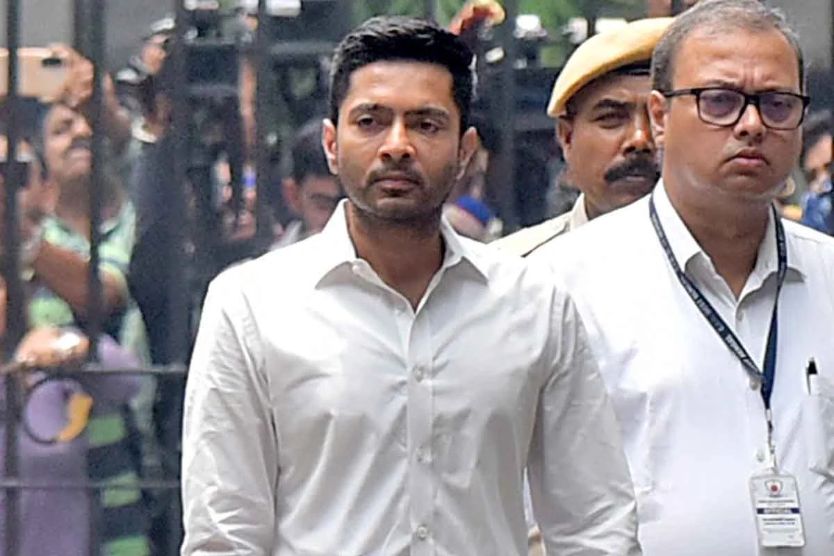 অভিষেকের বিদেশযাত্রায় মিলল না স্বস্তি , সুপ্রিম নির্দেশে মামলা ফেরত গেল হাইকোর্টে