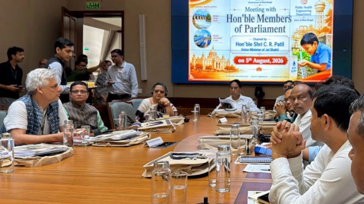 মমতার সঙ্গ ছাড়তে চলেছে রাজীব কুমার , কাকলির সঙ্গে বৈঠক ঘিরে তুঙ্গে জল্পনা