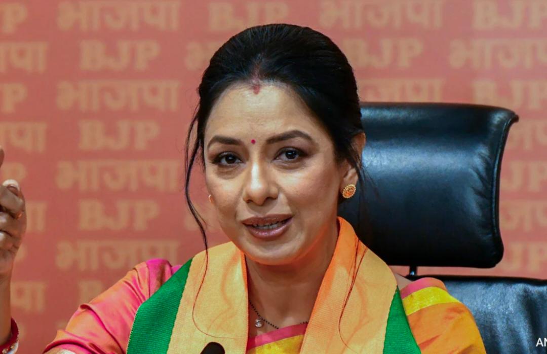 একনায়ক  মন্তব্যেই বিপাকে রূপালি! মোদিকে নিয়ে পোস্টে নেটপাড়ার তোপ