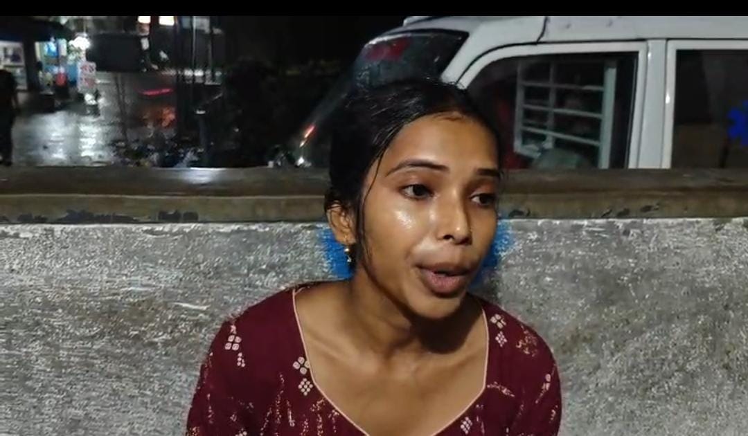 রাতের অন্ধকারে বউকে খুনের ছক! ভুলবশত শাশুড়িকে কুপিয়ে পলাতক জামাই