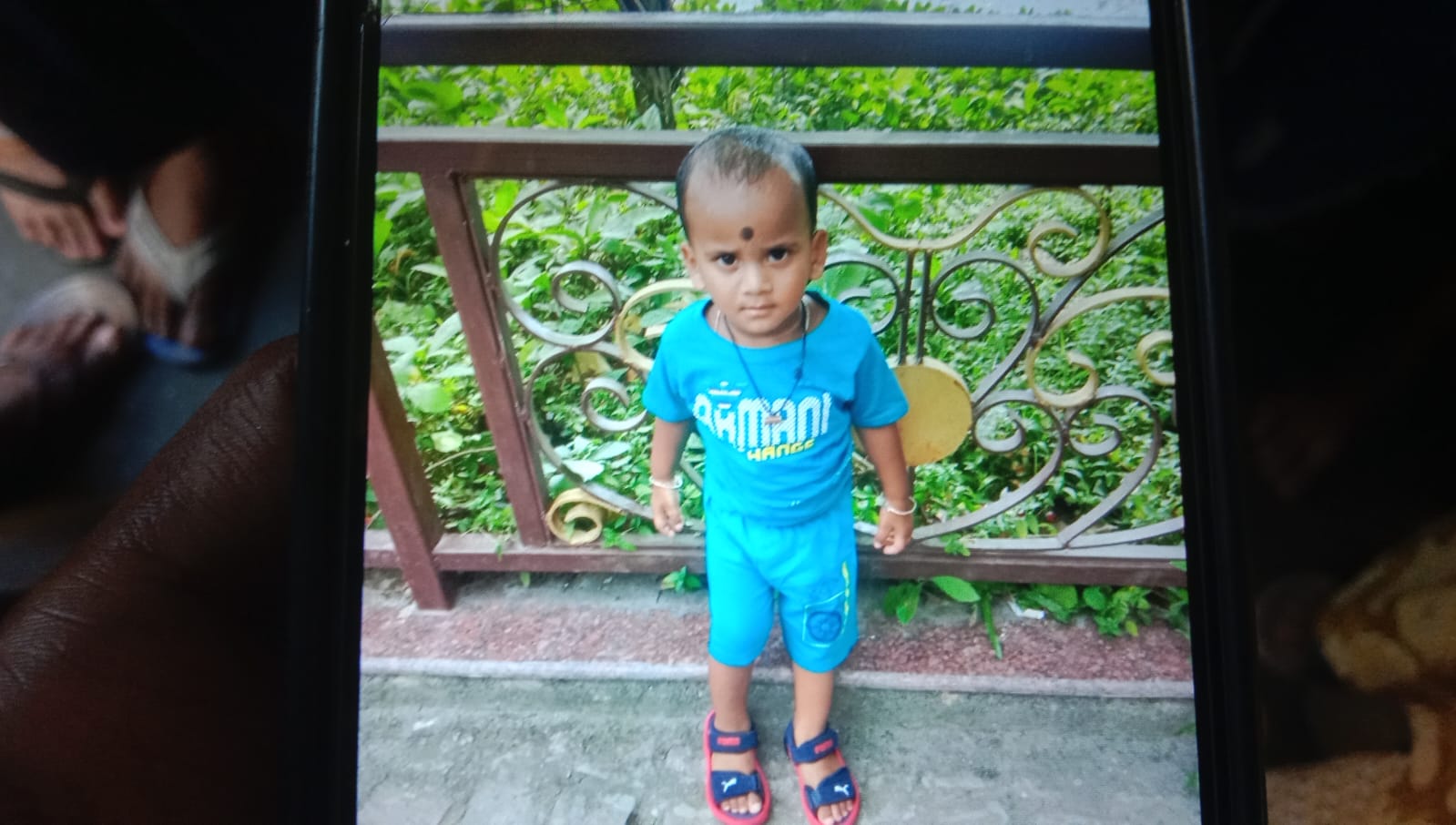 উঠানে খেলতে খেলতেই উধাও দেড় বছরের শিশু , চাঞ্চল্য কোচবিহারে