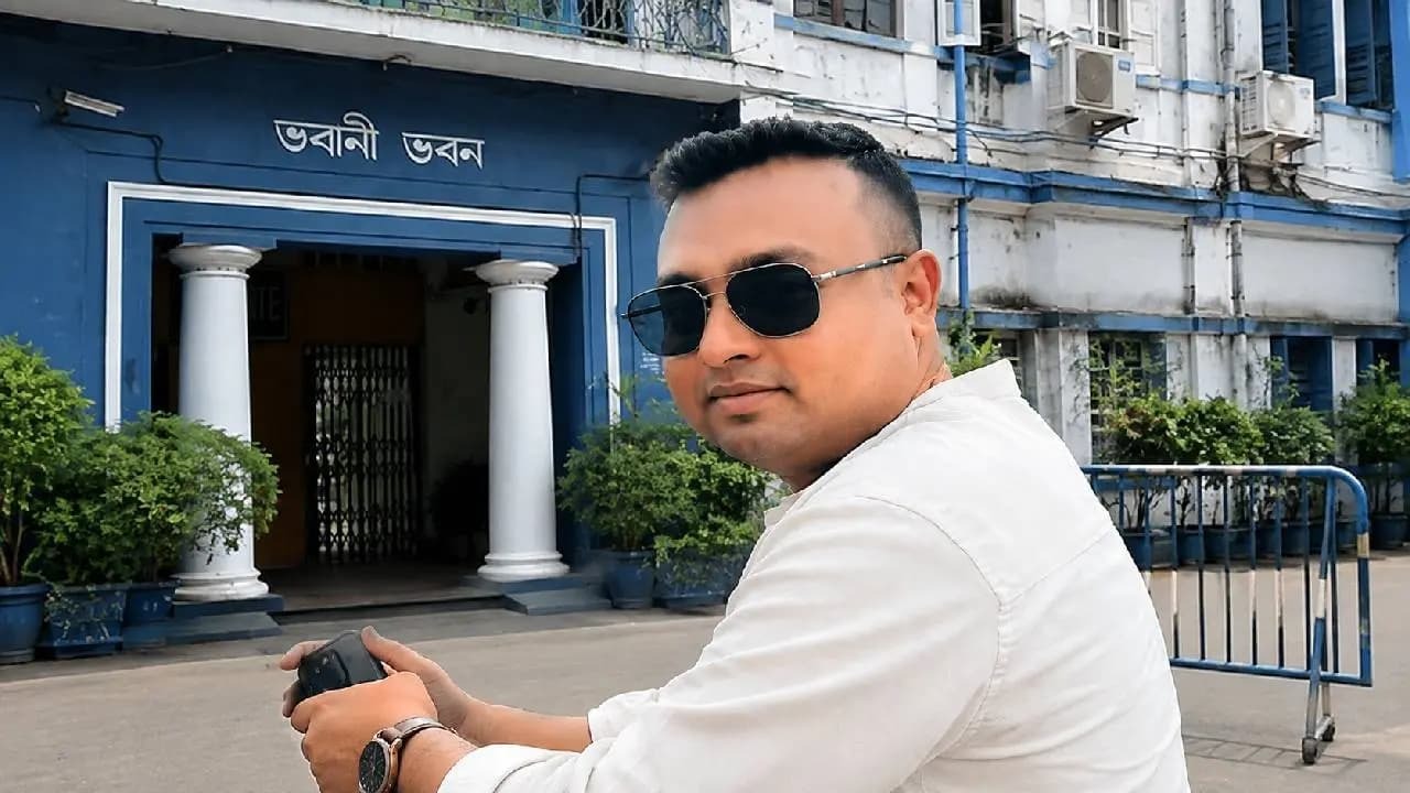 টানা ৬ ঘণ্টা ম্যারাথন জেরার মুখোমুখি , অবশেষে ভবানী ভবন ছাড়লেন অভিষেকের আপ্ত সহায়ক সুমিত