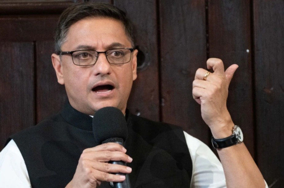 “চীনের সঙ্গে বন্ধুত্ব ভারতের স্বার্থেই!” মন্তব্য মোদির অর্থনৈতিক উপদেষ্টার