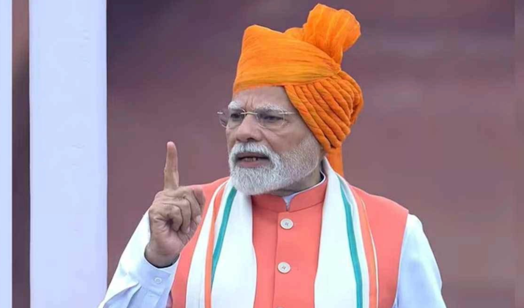 যুবদের ভবিষ্যৎ নষ্ট করেছে মাওবাদীরা! স্বাধীনতা দিবসে নকশালদের নিশানা মোদির
