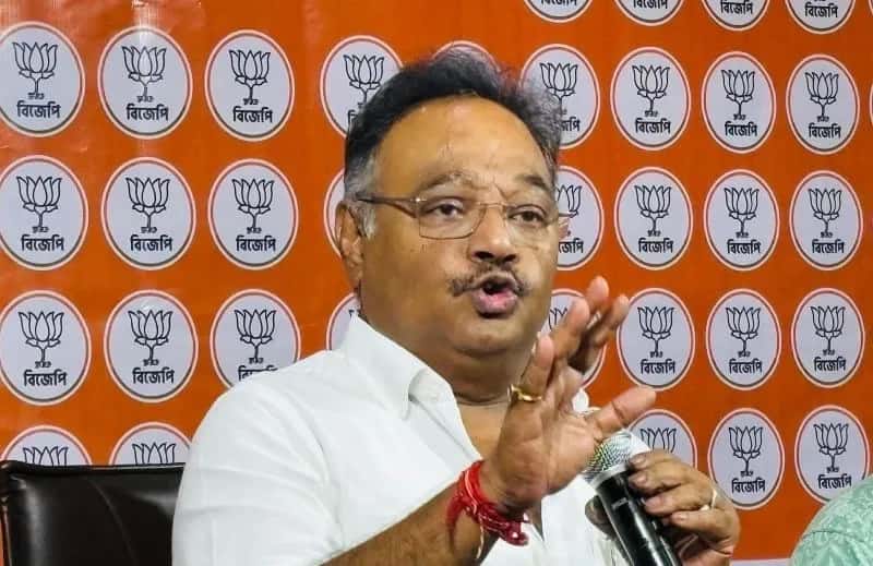 ধর্মতলা পরিষ্কার রাখলে তবেই বোঝা যাবে বিজেপি ক্ষমতায় , স্বাধীনতা দিবসে কড়া বার্তা শমীকের