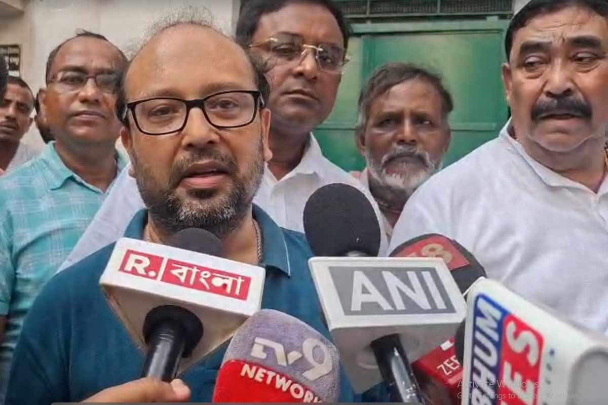 বাবা চাইতেন না রাজনীতি করি , আশিসের মৃত্যুর পর মুখ খুললেন পুত্র শতদল
