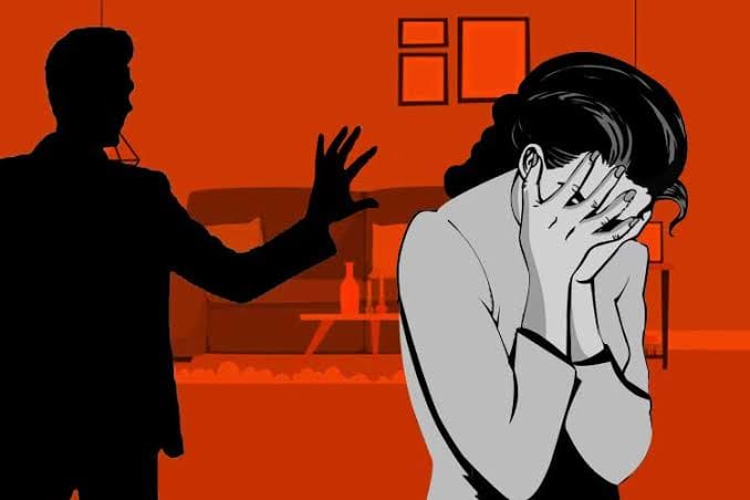 বাড়িতে কেউ না থাকার সুযোগে মেয়ের নাবালিকা বান্ধবীকে যৌন হেনস্থার অভিযোগ, অভিযুক্তকে ধরে বেধড়ক মার স্থানীয়দের