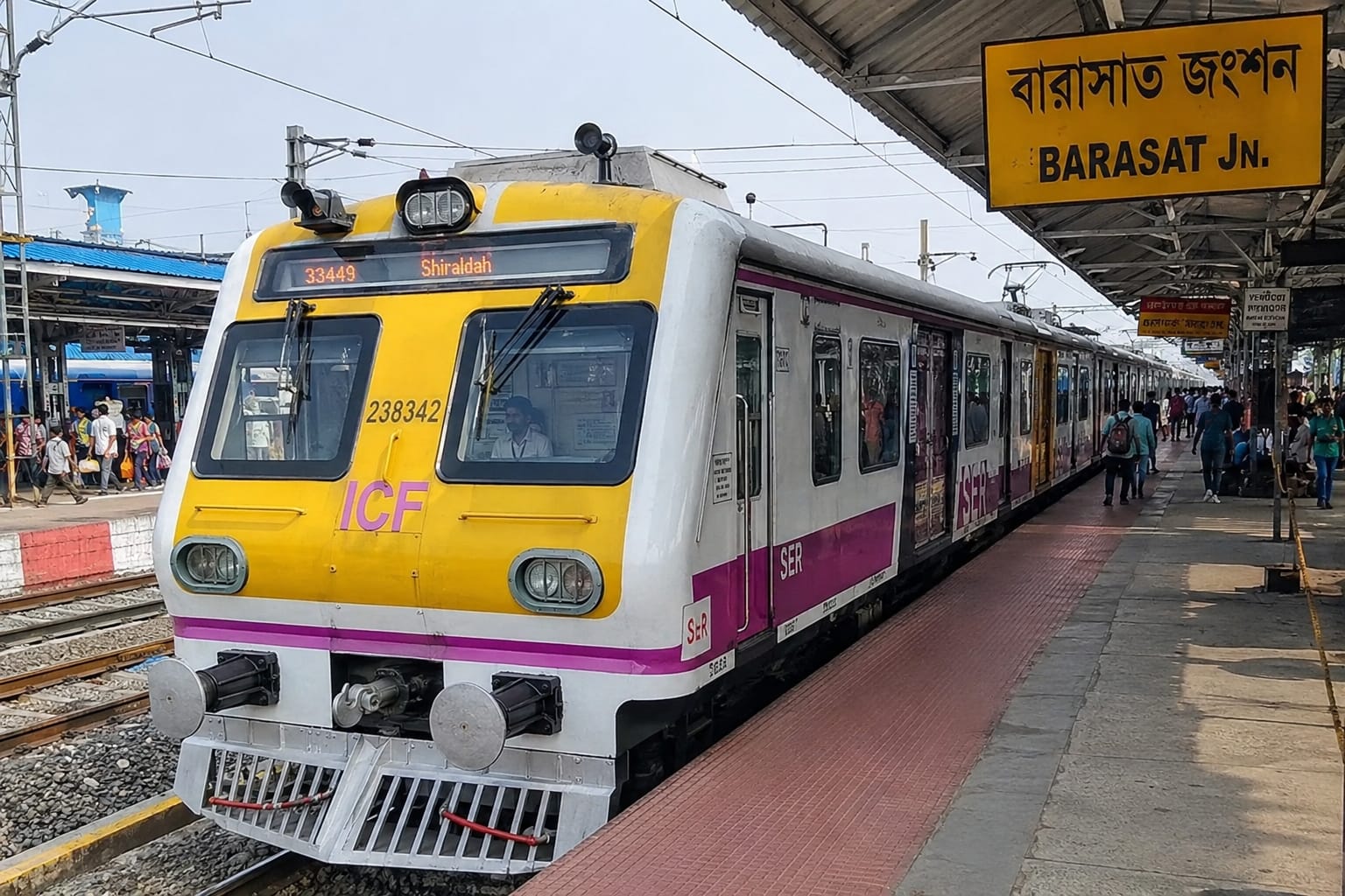 শিয়ালদহ - বনগাঁ রুটে বড় ঘোষণা রেলের, বারাসাত পেরিয়ে এবার সরাসরি বনগাঁ পর্যন্ত AC লোকাল