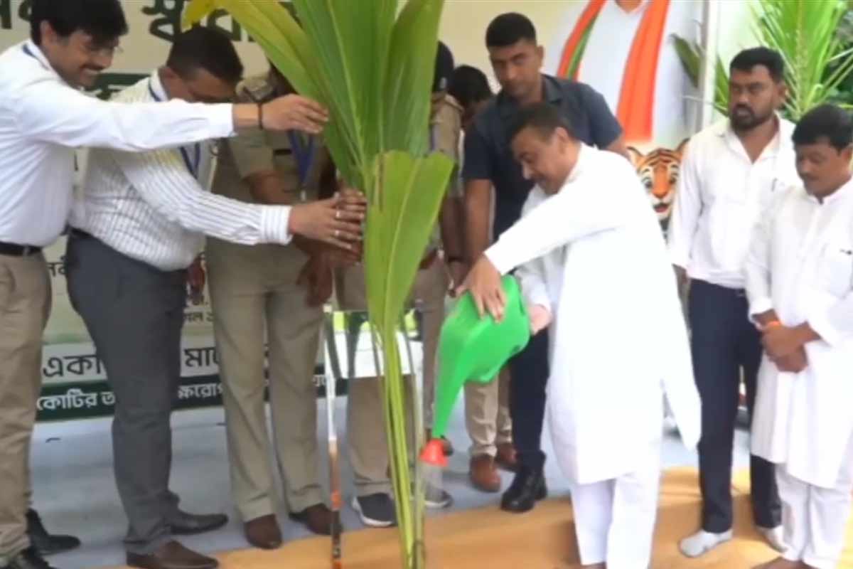 গাছ লাগিয়ে শুধু ছবি দিলেই হবে না , মোহরকুঞ্জে সবুজায়ন নিয়ে কড়া বার্তা শুভেন্দুর