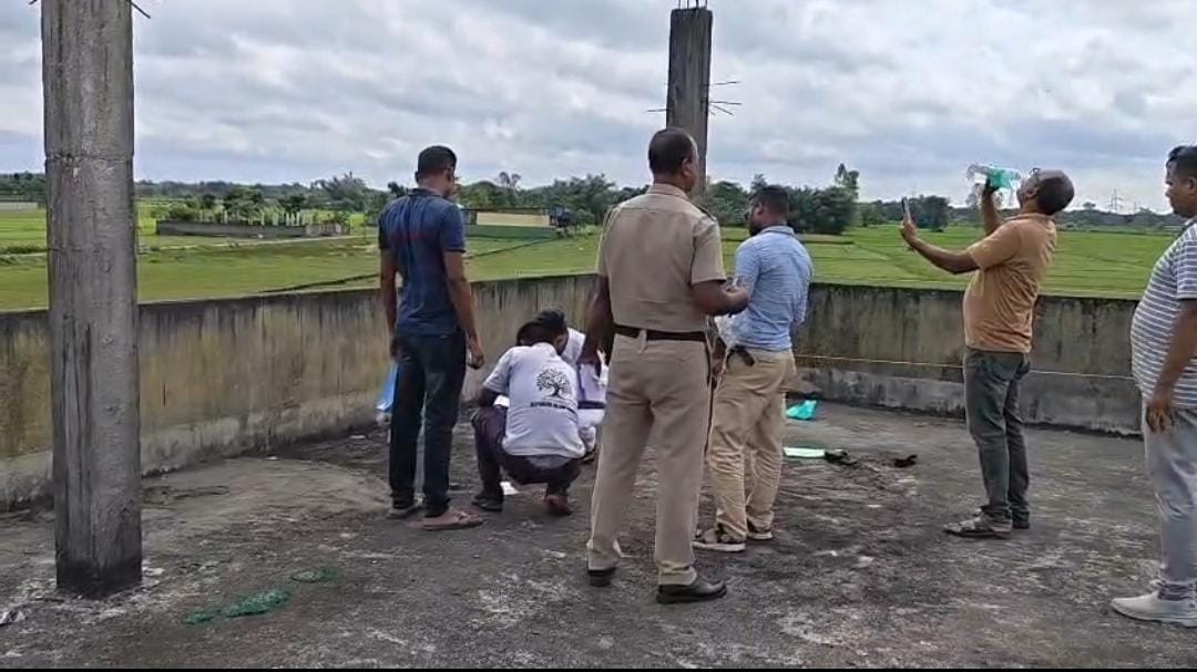 স্ত্রীকে খুনের পর আত্মহত্যার চেষ্টার অভিযোগ স্বামীর , রাজগঞ্জে চাঞ্চল্য