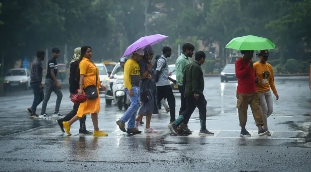 ছাতা নিয়ে তৈরি থাকুন! বঙ্গোপসাগরে ফের নিম্নচাপের চোখরাঙানি, ভাসতে পারে দক্ষিণবঙ্গের একাধিক জেলা