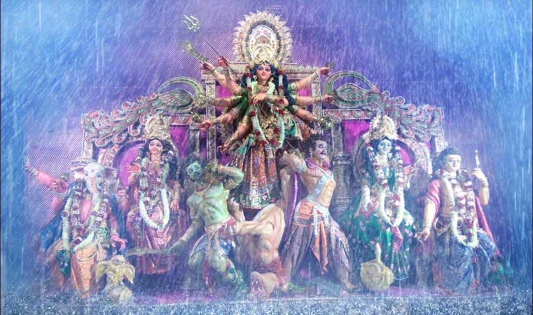পুজোর প্রাক্কালে বৃষ্টি আশঙ্কা , উদ্যোক্তা সহ ব্যবসায়ীদের মাথায় হাত