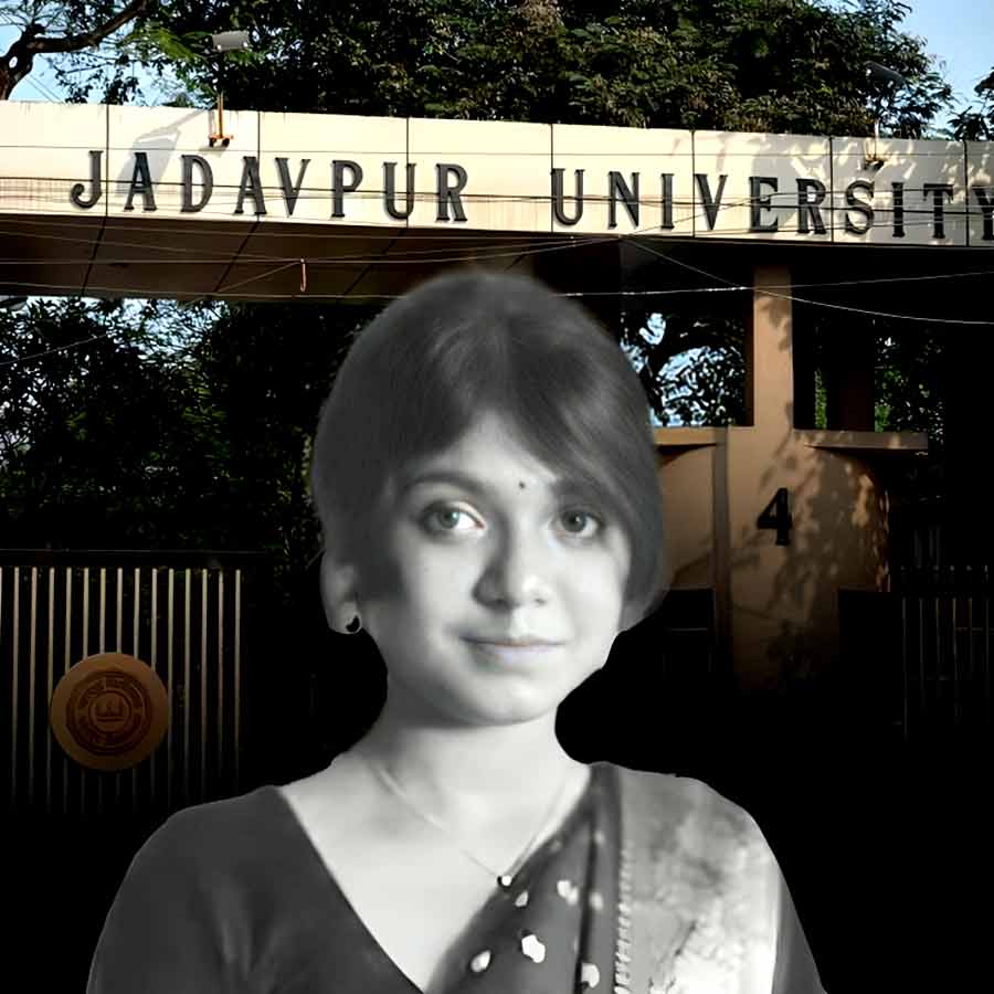 পাকস্থলীতে মদের গন্ধ যাদবপুরের ছাত্রীর, ময়নাতদন্তে প্রাথমিক ইঙ্গিত