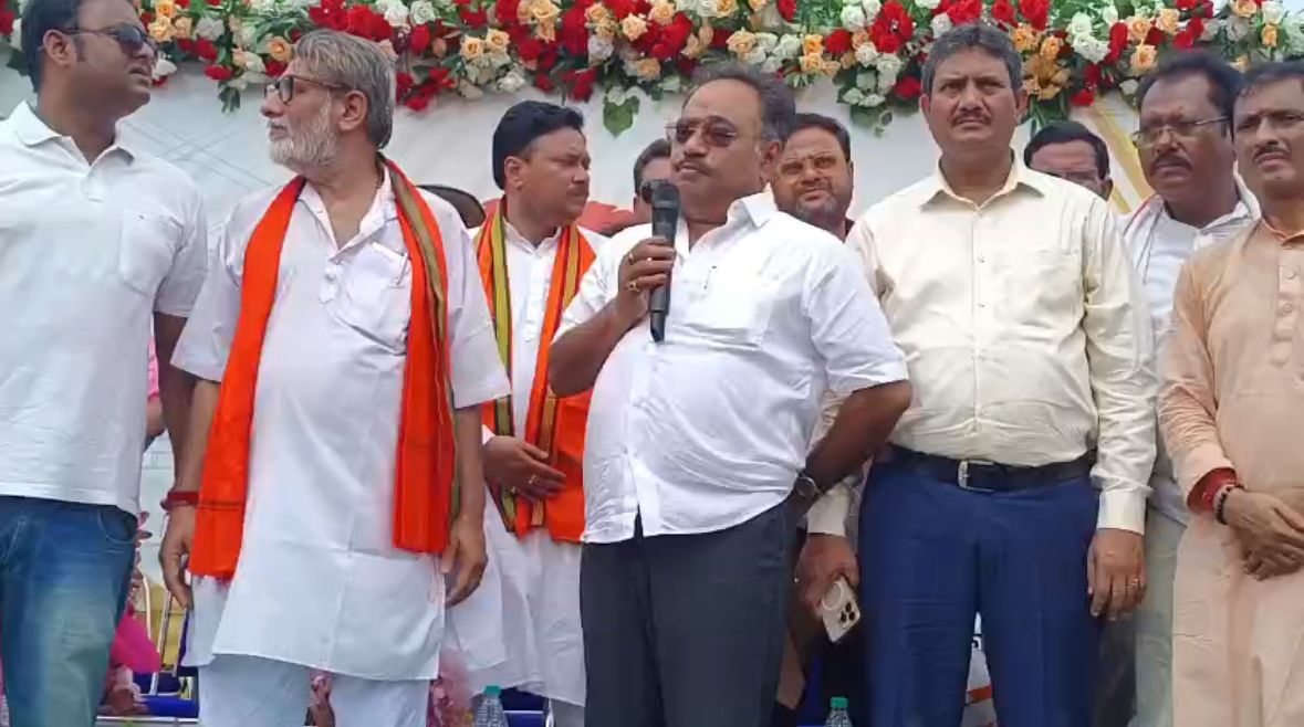 সত্য বললেই মৃত্যু! দুর্নীতির প্রতিবাদে সাংবাদিকদের প্রাণনাশের হুমকি বিরোধী দলনেতার
