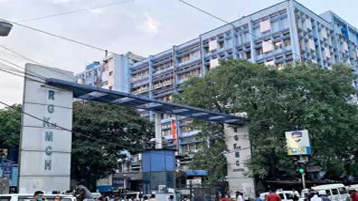আর জি কর আন্দোলনে ফের চার চিকিৎসককে সমন , প্রতিবাদে অভয়া মঞ্চের চিকিৎসা শিবির