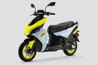 বাজারে এল নতুন হাইপার স্কুটার TVS NTORQ 150 , এক নজরে দেখে নিন বিশেষ মডেলের ফিচার্স