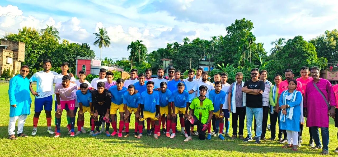 খেলা হবে দিবসে চন্ডিতলায় আয়োজিত ফুটবল টুর্নামেন্ট