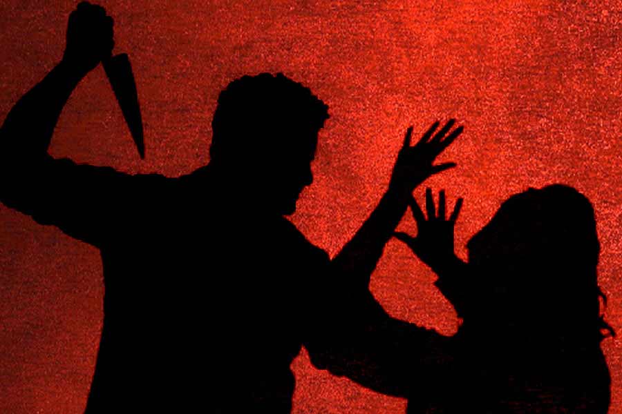বারবার প্রস্তাব প্রত্যাখ্যান , প্রেমে ব্যর্থতার জেরে কুপিয়ে খুন দশম শ্রেণীর ছাত্রীর