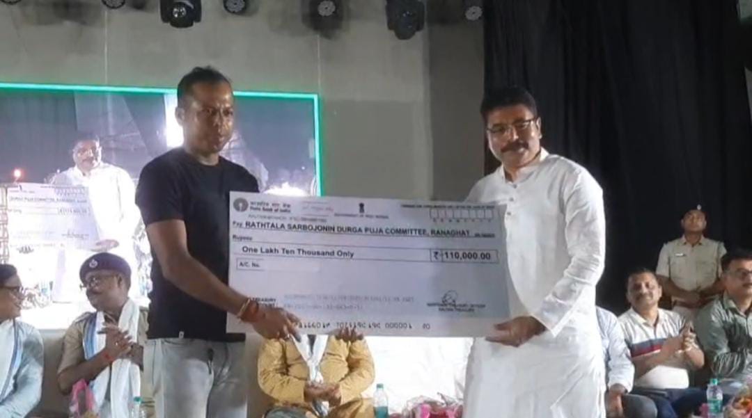 রানাঘাটে ১৫৮ টি পুজো কমিটিকে সরকারি অনুদান প্রদান , উচ্ছাসিত সদস্যারা