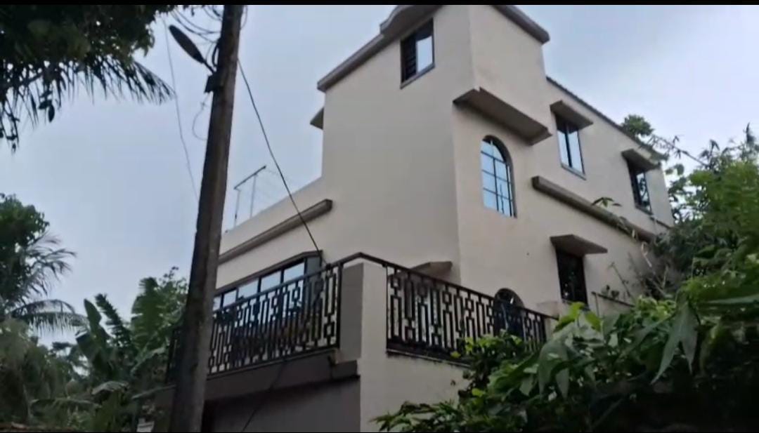 দত্তপুকুরে রাষ্ট্রয়ত্ব ব্যাঙ্কের ভুয়ো শাখা খুলে কোটি টাকার প্রতারণা , গ্রেফতার যুবক
