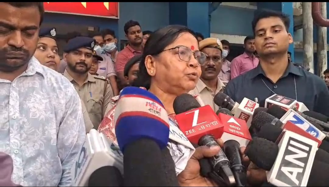 'সর্ষের মধ্যেই ভূত', পাশকুঁড়া সুপার স্পেশালিটি হাসপাতাল পরিদর্শনে বিস্ফোরক অভিযোগ জাতীয় মহিলা কমিশনের