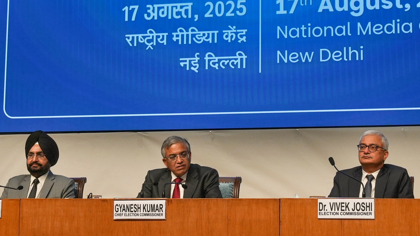 বাংলায় SIR নিয়ে জোরদার জল্পনা, সিদ্ধান্ত জানালো কমিশন