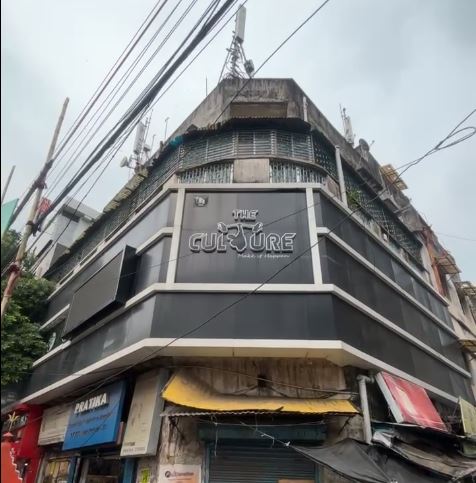 মহালয়ার দিনে খাস কলকাতায় জিমে শ্যুটআউটের ঘটনা , অল্পের জন্য প্রাণে বাঁচলেন মালিক