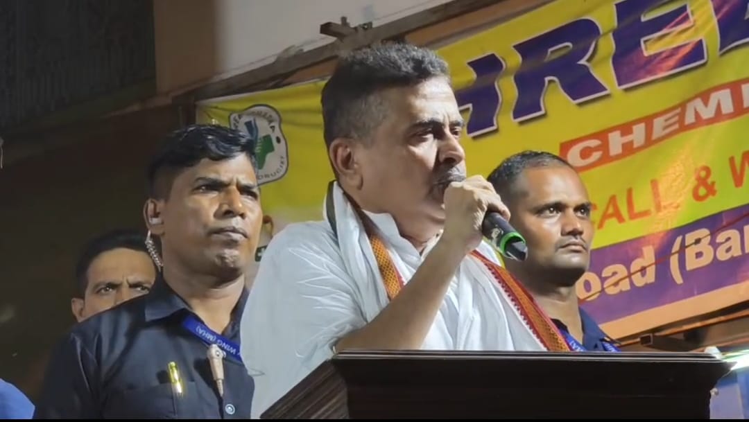 মমতার আমলে অপরাধে গ্রেফতার নেই , নবদ্বীপে নিহত সঞ্জয়ের বাড়ি থেকে শাসককে তুলোধোনা শুভেন্দুর