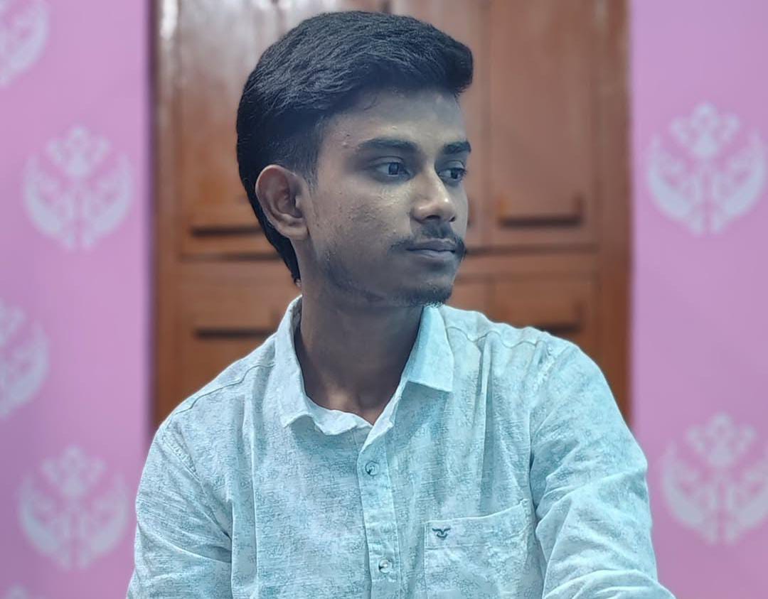 রাতের অন্ধকারে বিলে স্নান করতে নেমে তলিয়ে গেল যুবক , শোকের ছায়া পরিবারে