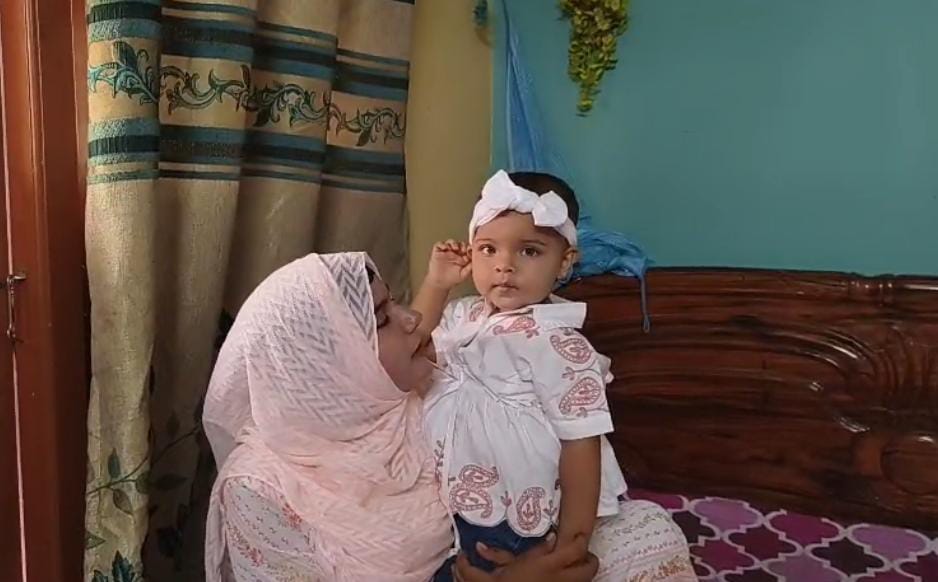বয়স ১ বছর ৭ মাস , অনন্য প্রতিভার জেরে ইন্ডিয়া বুক অফ রেকর্ডসে নাম তুললেন খুদে আত্তিকা