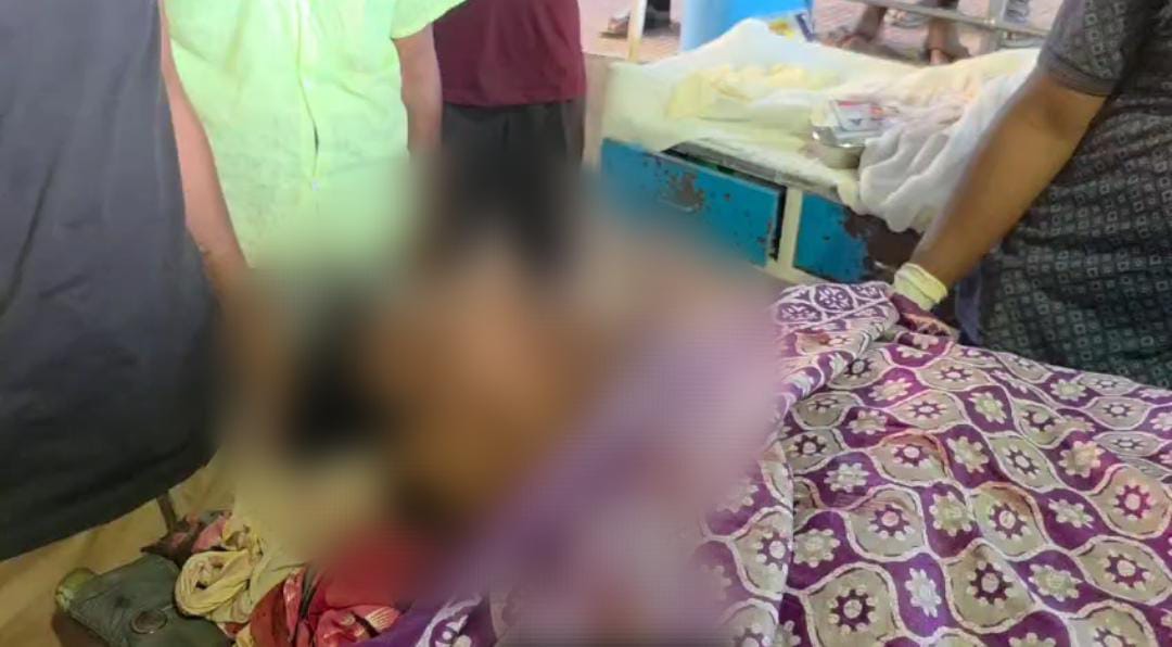 প্রকাশ্য দিবালোকে খুন চাঁচলের গঙ্গাদেবী গ্রামে , গ্রেফতার অভিযুক্ত যুবক
