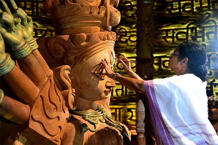 চেতলা অগ্রণীর মণ্ডপে আগুন, চতুর্থী পর্যন্ত বন্ধ দর্শন