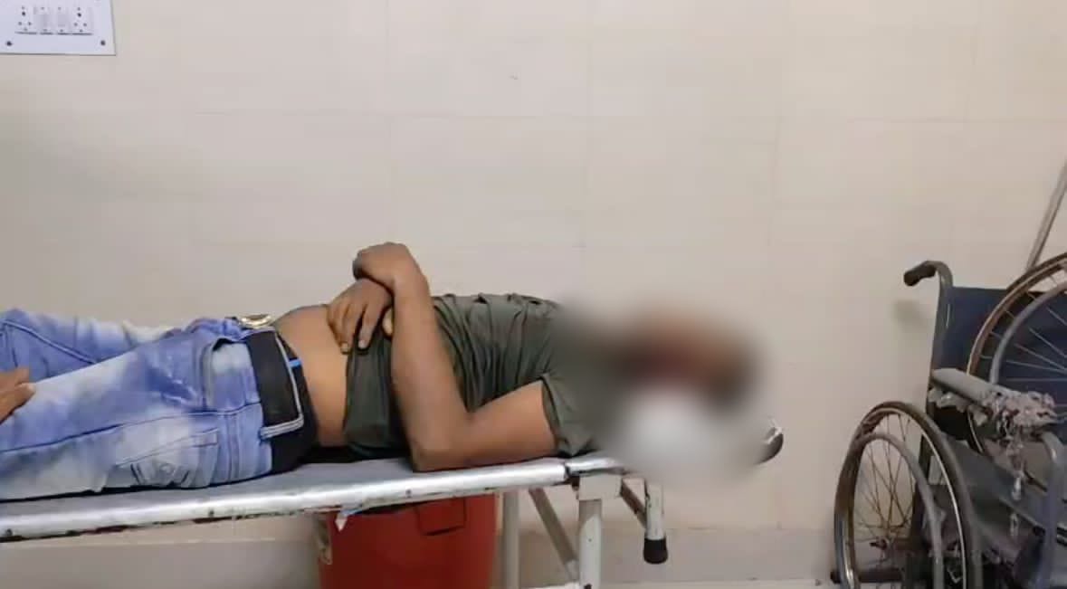 দুধবাহী গাড়ির বেপরোয়া গতি! সাইকেল আরোহীর মৃত্যুতে এলাকায় চাঞ্চল্য