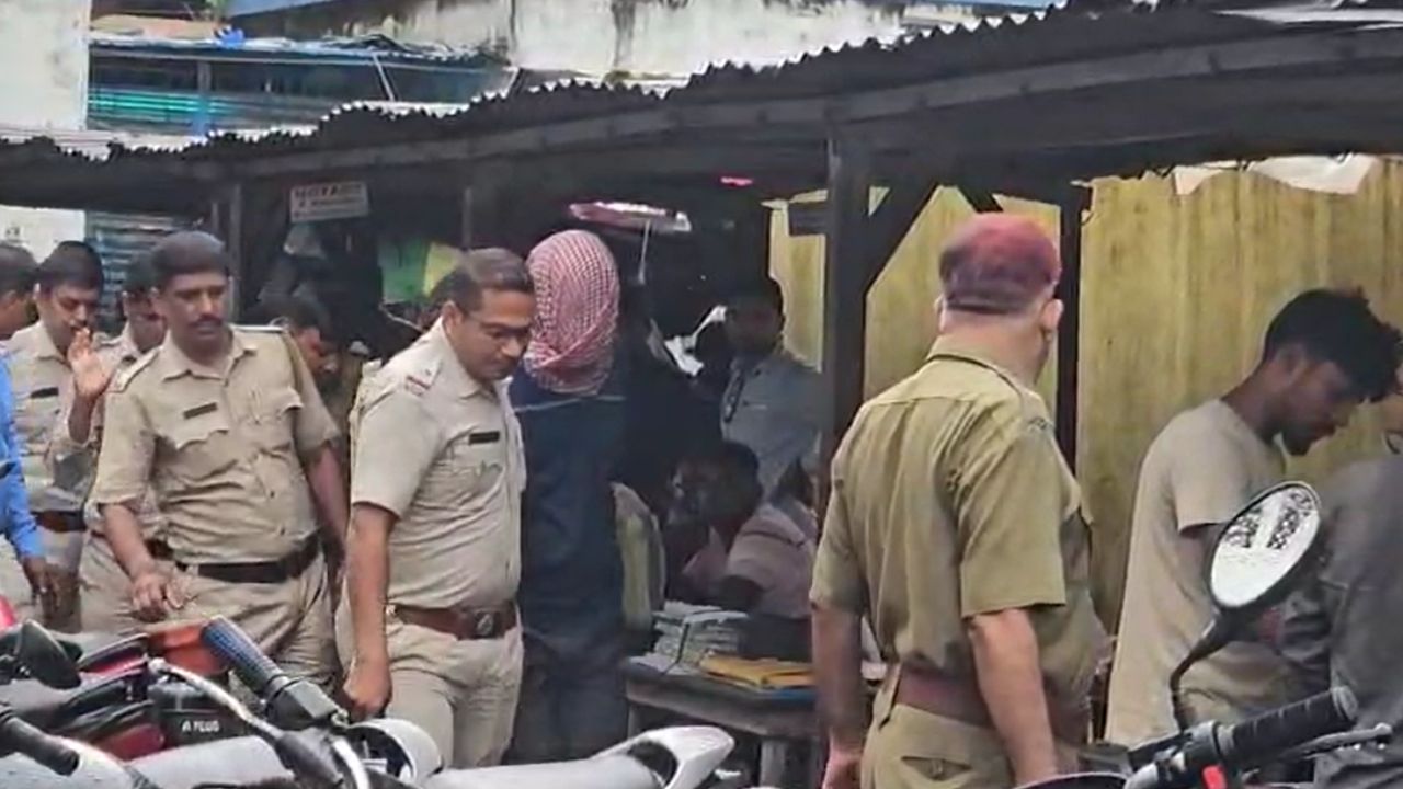 রামপুরহাট ধর্ষণ - খুনের ঘটনা, অভিযুক্ত শিক্ষকের বিরুদ্ধে চার্জশিট পেশ পুলিশের