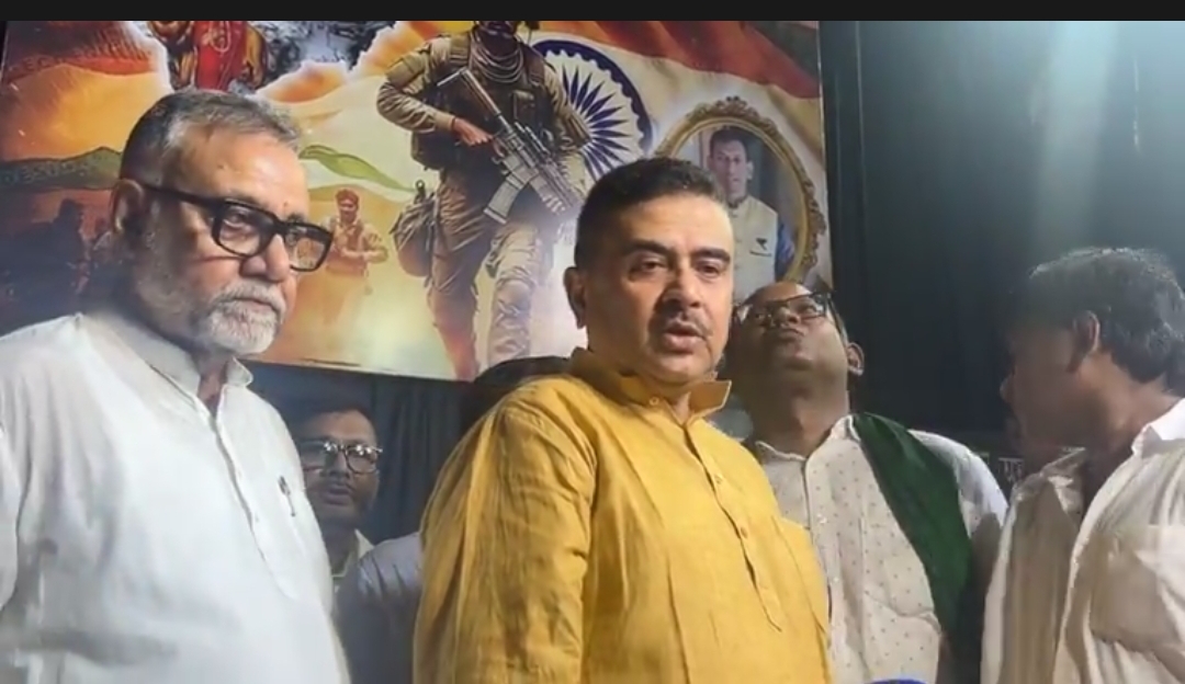 নিজের মুখ সামলান নাহলে অসুরের মতন বধ হতে হবে , পুজো উদ্বোধন মঞ্চ থেকে মমতাকে হুঁশিয়ারি শুভেন্দুর