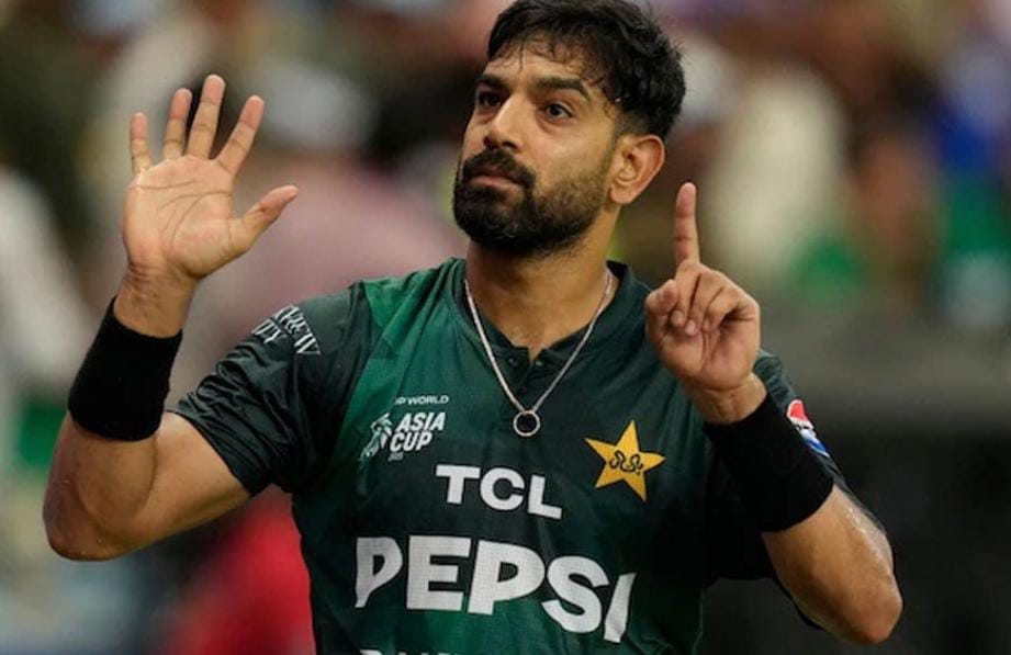 এশিয়া কাপ , ভারতবিদ্বেষী আচরণ রউফের , ফাইনালের আগেই বিরাট শাস্তি পাক পেসারের