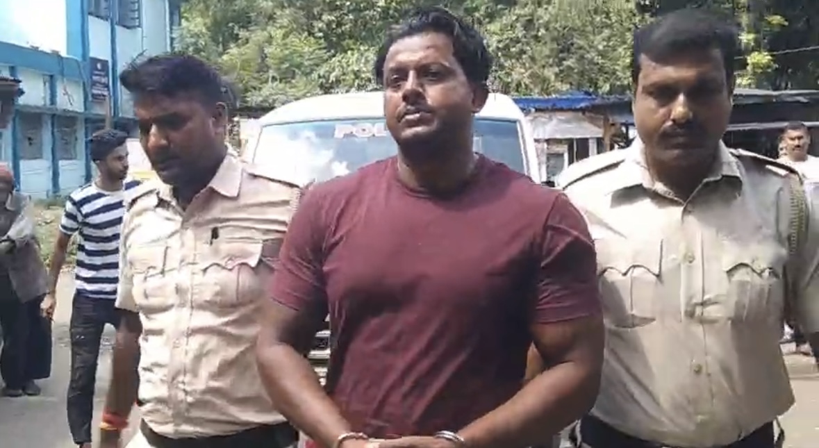 সোশ্যাল মিডিয়ায় ভারতীয় সেনাবাহীনির বিরুদ্ধে কুরুচিকর মন্তব্য,  গ্রেফতার অভিযুক্ত