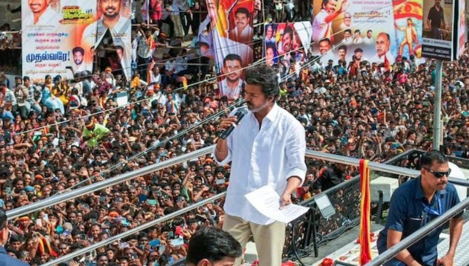 জনসভায় দুর্ঘটনাকাণ্ডে মৃত অন্তত ৩৯ , শোকাহত বিজয়