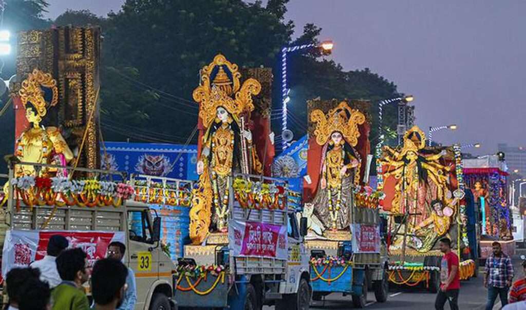 রেড রোডে মহা উৎসবের প্রস্তুতি, যান চলাচল পরিবর্তন একাধিক রুটে