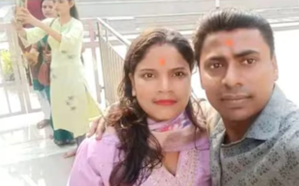 বিসর্জনের পথে মর্মান্তিক দুর্ঘটনা, বালিগঞ্জে ট্রলির চাকায় পিষ্ট হয়ে মৃত্যু মহিলার