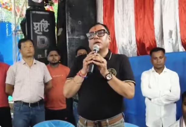 নিজ দলের কার্নিভাল বয়কট তৃণমূল বিধায়কের , পুরসভার বিরুদ্ধে বিস্ফোরক কৃষ্ণ কল্যাণীর