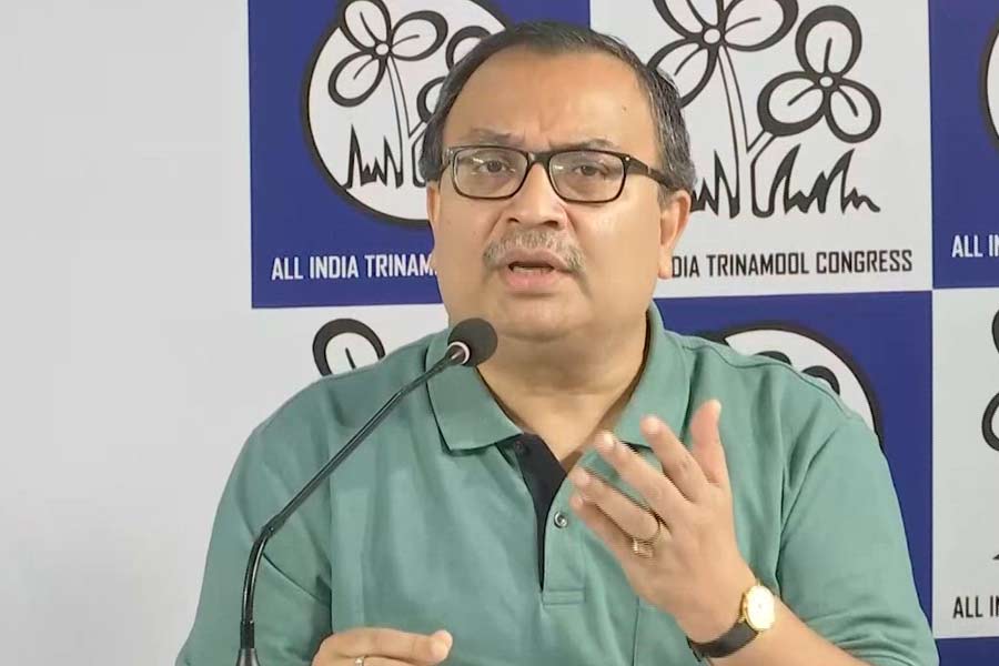 দল কাজে লাগালে, লাগাবে, না হলে বাড়িতে থাকব , ভোটের আগে অভিমানীর সুর কুণালের