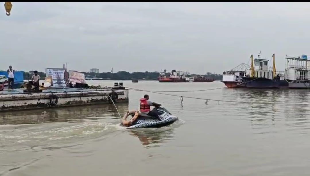 কদমতলা ঘাটে জোর প্রস্তুতি ,  বিসর্জনে কড়াকড়ি নিরাপত্তা