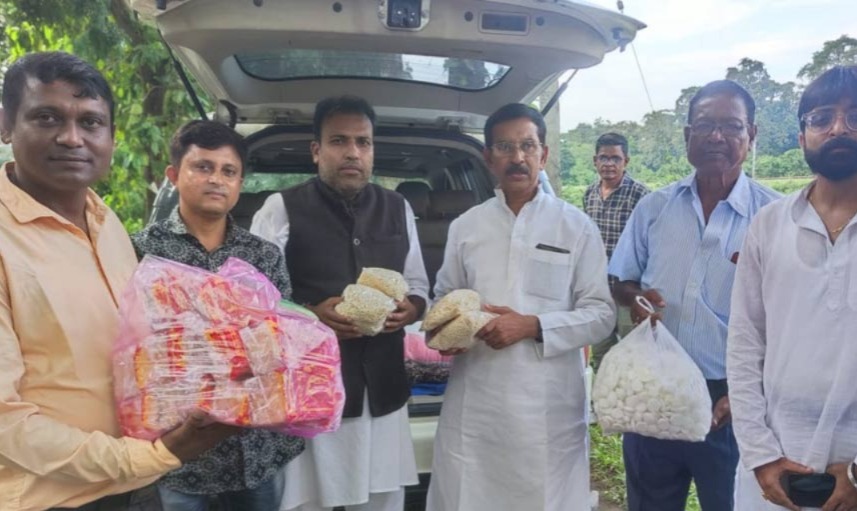 বিপর্যস্ত উত্তরবঙ্গে শুভঙ্কর সরকার, একযোগে কাজের বার্তা প্রদেশ কংগ্রেস সভাপতির