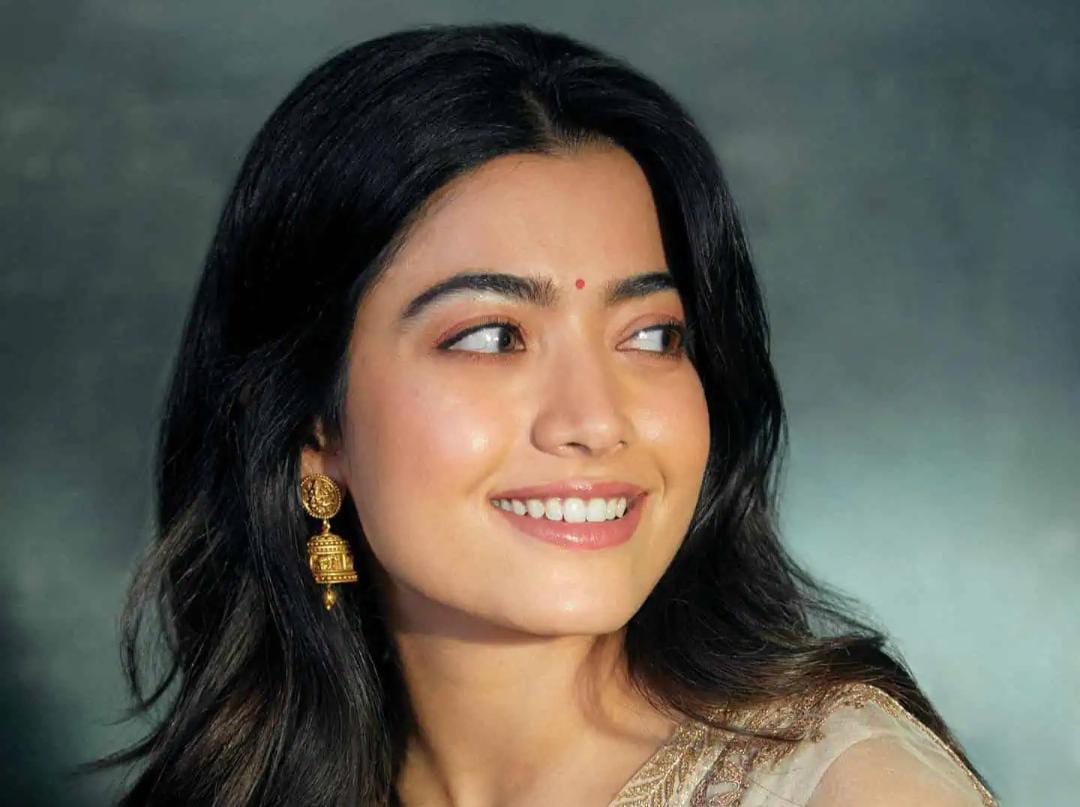 ঘর থেকে বিতাড়িত রেশমিকা , কন্নড় ইন্ডাস্ট্রিতে নিষিদ্ধ হওয়ার প্রসঙ্গে সাফাই নায়িকার