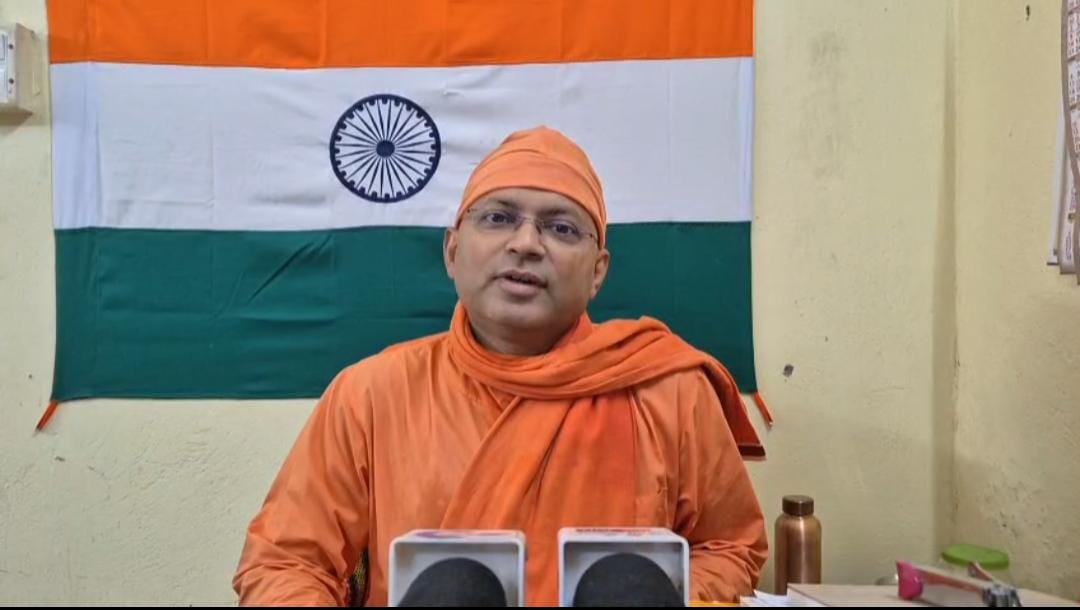 বন্যায় বিধ্বস্ত উত্তরবঙ্গ , ত্রাণ পাঠাল ব্যারাকপুর রামকৃষ্ণ বিবেকানন্দ মিশন