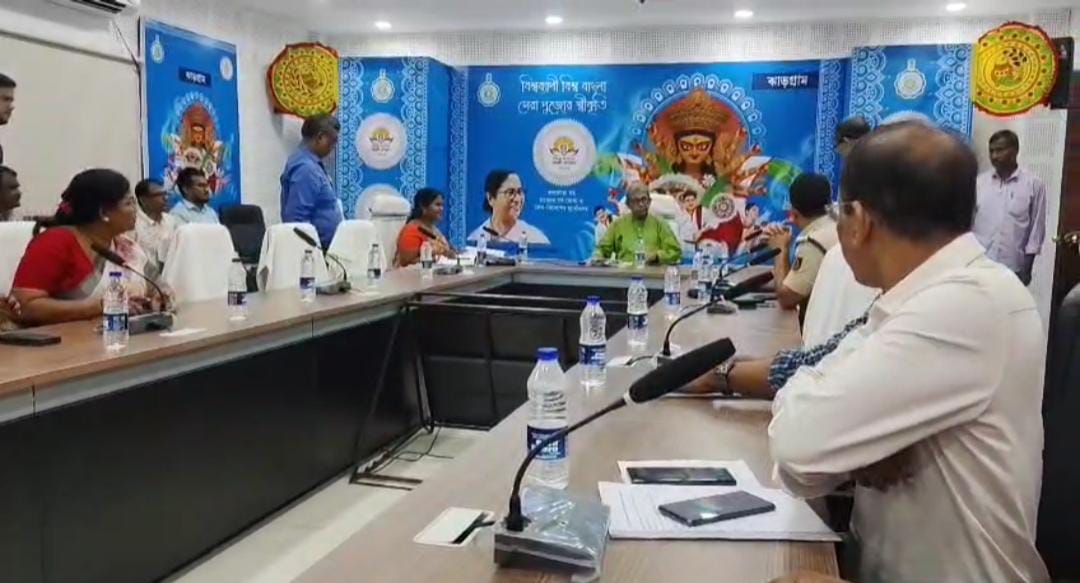 মন্ত্রী মানস রঞ্জন ভূঁইয়ার ঝাড়গ্রাম সফর , সেচ ব্যবস্থার পর্যালোচনায় করলেন প্রশাসনিক বৈঠকও