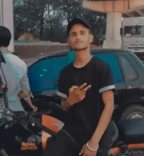 বন্ধুর জন্মদিনে যাচ্ছি বলে বেরিয়ে নিখোঁজ , আবর্জনাস্তূপ থেকে উদ্ধার কিশোরের দেহ